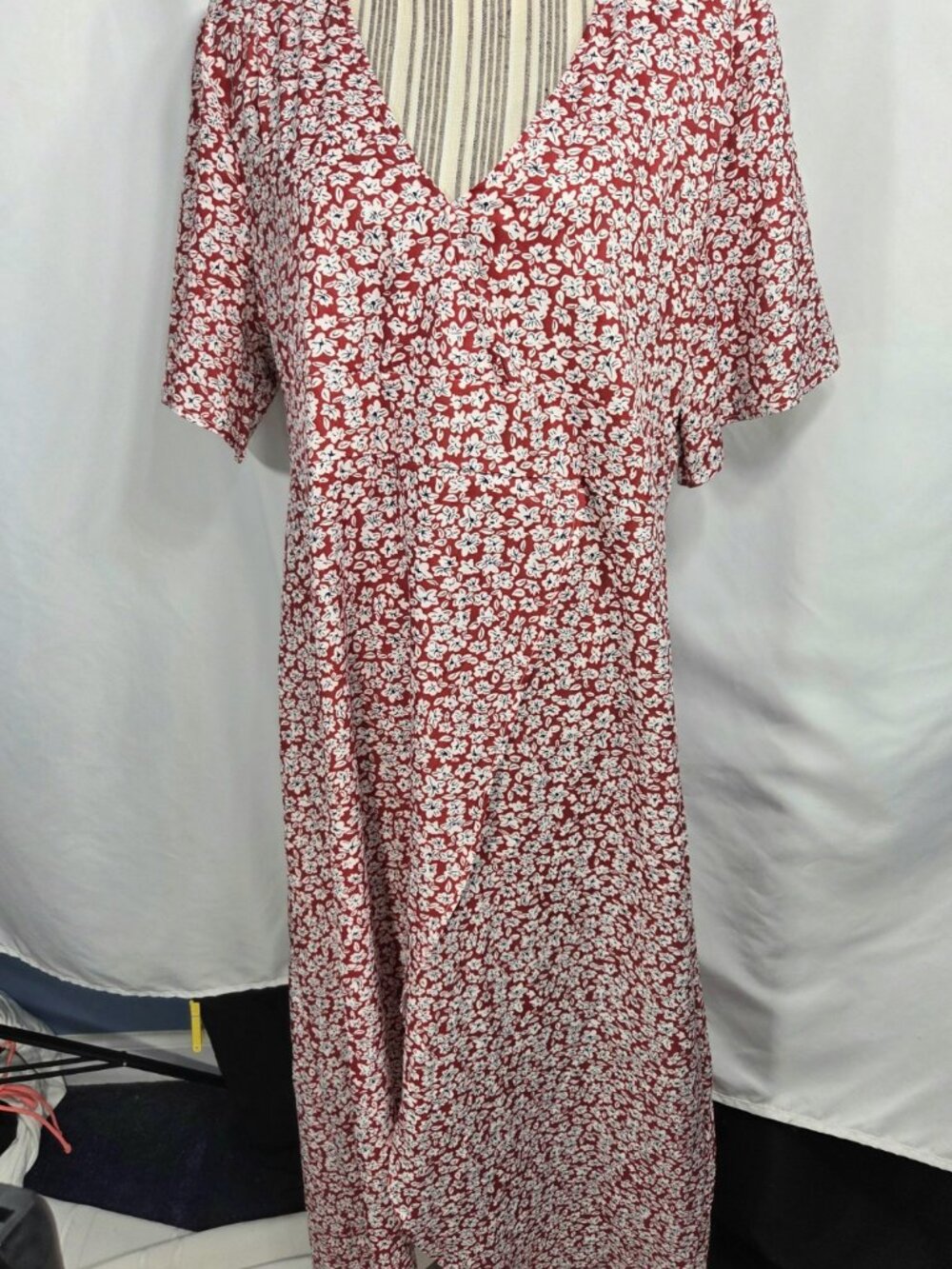 Designer NWT Red White Black Floral Short Sleeve Split Front Maxi Dress Size XXL